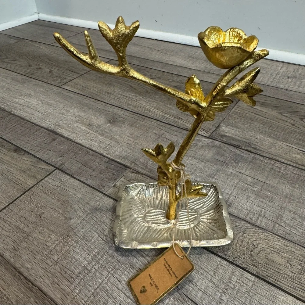 Jewelry Holder with Gold Floral Design & Silver Base